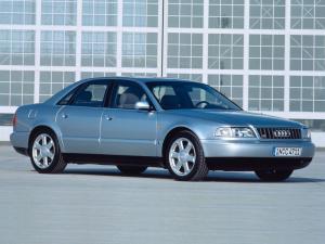 Audi S8 1996 года